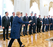 Dalia Grybauskaitė ir 17-osios Vyriausybės nariai
