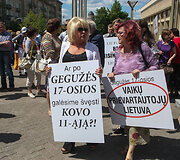 D.Kedžio &scaron;alininkų eisena