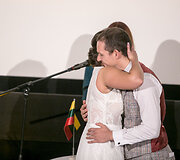 Gintarė ir Paulius susituokė kino teatre