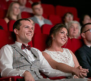 Gintarė ir Paulius susituokė kino teatre