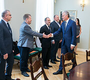 Prezidentas susitiko su Profesinių sąjungų atstovais
