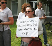 Sueigos &bdquo;I&scaron;laisvinkime lietuvi&scaron;ką žodį!&ldquo; akimirką