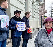 Protesto akcija prie Susisiekimo ministerijos