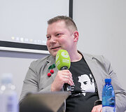 Pokalbis &bdquo;Vertėjo tapsmas autoriumi: Rimantas Kmita vs. Markus Roduner apie savo vaidmenis&ldquo;