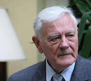 Valdas Adamkus