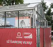 Nelegalus &bdquo;&scaron;iltnamis&ldquo; Vilniaus Bazilijonų skvere