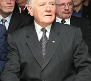 Valdas Adamkus