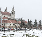 Pirmoji pavasario diena &scaron;iluma vilniečių nelepino 