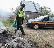 Vilniečiai nevengia &scaron;iuk&scaron;les sudeginti arba palikti pakelėje
