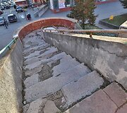 &Scaron;e&scaron;kinės prekybos komplekso dalis gali bet kada sugriūti