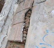 Vartai vir&scaron; Sapiegos gatvės atrodo nesaugiai