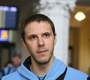 Pirmieji Vilniaus &bdquo;Lietuvos ryto&ldquo; klubo varžovai 2009-2010 metų Eurolygos B grupės varžybose &ndash; Stambulo &bdquo;Efes Pilsen&ldquo; krep&scaron;ininkai &ndash; trečiadienį skrydžiu per Vieną (Austrija) nusileido Vilniaus oro uoste.
