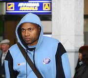 Pirmieji Vilniaus &bdquo;Lietuvos ryto&ldquo; klubo varžovai 2009-2010 metų Eurolygos B grupės varžybose &ndash; Stambulo &bdquo;Efes Pilsen&ldquo; krep&scaron;ininkai &ndash; trečiadienį skrydžiu per Vieną (Austrija) nusileido Vilniaus oro uoste.