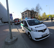 I&scaron; TEO būstinės evakuoti žmonės