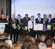 Apdovanojimų akimirka
