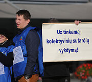 Mitingas prie Vilniaus savivaldybės