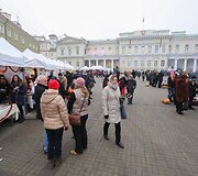 Kalėdinė mugė Simono Daukanto aik&scaron;tėje