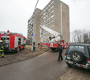 Vilniaus Žirmūnų gatvės 93&ndash;iojo namo kieme
