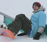 &Scaron;e&scaron;tadienį Liepkalnio žiemos trasoje, Vilniuje, susirinko snieglenčių sporto mylėtojai.2006 metais snieglenčių diena buvo pradėta &scaron;vęsti tarptautiniu mastu, 2008-aisiais, sulaukusi didelio pasisekimo, &scaron;i &scaron;ventė paplito ne tik Europoje, bet taip pat įžengė į Kanadą, JAV, Rusiją, kitas Pasaulio &scaron;alis