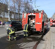 Vilniaus ugniagesius ant kojų sukėlė prane&scaron;imas apie gaisrą Vyriausybė pastate