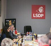 Socialdemokratai laukia rinkimų rezultatų