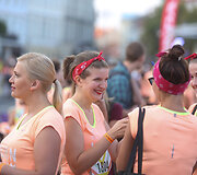 Naktinis &bdquo;Nike&ldquo; moterų bėgimas