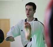 Taekwondo kovotojas Vitoldas Dzikevičius treniruotėje