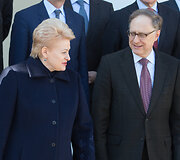 Dalia Grybauskaitė ir Alexanderis Vershbow
