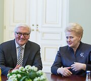 Frankas Valteris &Scaron;teinmejeris ir Dalia Grybauskaitė
