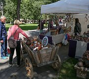Gedimino kalno papėdėje vyksta jomarkas