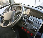 Spalio 5-11 dienomis Vilniaus gatvėmis važinėja naujausias &Scaron;vedijos gamintojų elektra ir dyzelinu varomas hibridinis autobusas &bdquo;Volvo&ldquo;.
