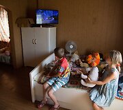 Keturis vaikus Kapčiamiesčio vienkiemyje auginančios Žanetos svajonė tik viena &ndash; vanduo namuose