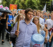 Vilniaus universiteto darbuotojų, studentų ir alumnų eisena į VU rūmus