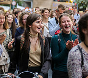 Vilniaus universiteto darbuotojų, studentų ir alumnų eisena į VU rūmus