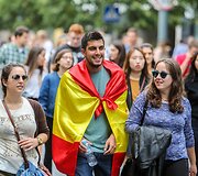 Vilniaus universiteto darbuotojų, studentų ir alumnų eisena į VU rūmus