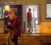 Rugsėjo 1-ąją į Vilniaus Panerių naktinį barą plūdo lankytojai nusipirkti alkoholio