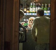 Rugsėjo 1-ąją į Vilniaus Panerių naktinį barą plūdo lankytojai nusipirkti alkoholio