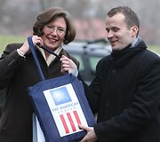 Ambasados darbuotojai rinko &scaron;iuk&scaron;les