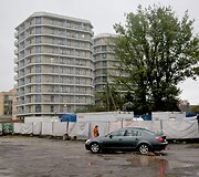 Vilniaus Kalvarijų gatvėje statomi daugiabučiai namai