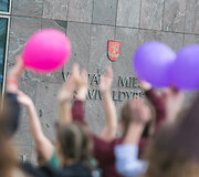 Rusi&scaron;kų mokyklų mitingas prie savivaldybės