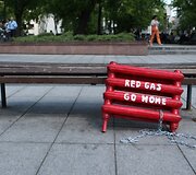 Už energetinę Lietuvos nepriklausomybę protestuota originaliai &ndash; prisirakinus prie radiatorių