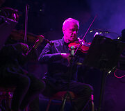 &bdquo;Highly Sedated in Orchestra&ldquo; koncerto akimirka