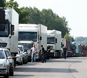 Medininkų pasienio poste kelių kilometrų eilės