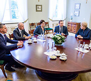 &Scaron;arūnas Rameikis, Saulius Urbanavičius, Edita Janu&scaron;ienė, Evaldas Pa&scaron;ilis, Dalia Grybauskaitė