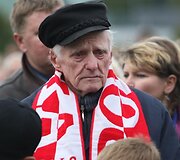 Lenkų protesto mitingas prie Lietuvos respublikos Seimo