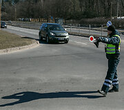 Vilniaus kelių policija matuoja greitį