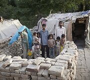 Pakistaną krečia didelį nepriteklių jaučiančių žmonių savižudybės.