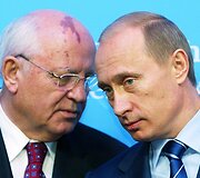 Buvęs Sovietų Sąjungos lyderis Michailas Gorbačiovas su Rusijos premjeru Vladimiru Putinu