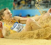 Austra Skujytė &scaron;uolių į tolį rungtyje