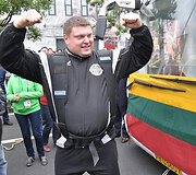 Ž.Savickas tempė autobusą